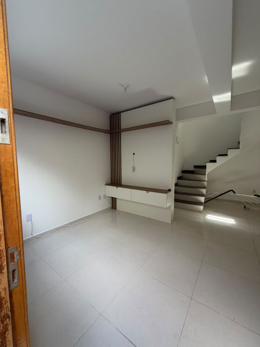Sobrado Geminado - Aluguel - Vila Suissa - Mogi das Cruzes - SP